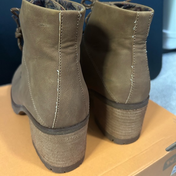 Korks Erica Boot size: 9.5 - Picture 6 of 11